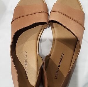 Lucky brand shoes size 8